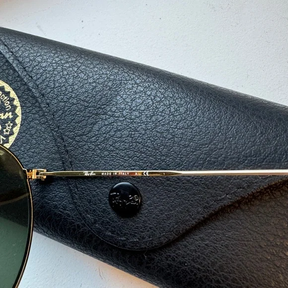 Ray-Ban Round Metal Sunglasses - Picture 6 of 7